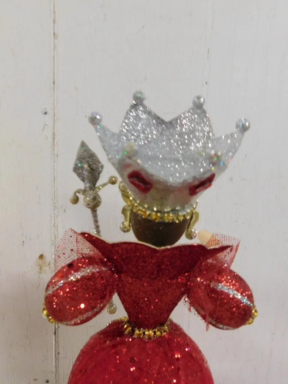 Vtg Pier 1 One QUEEN & KING OF DIAMONDS Valentine Silver Crown Figurines Deco